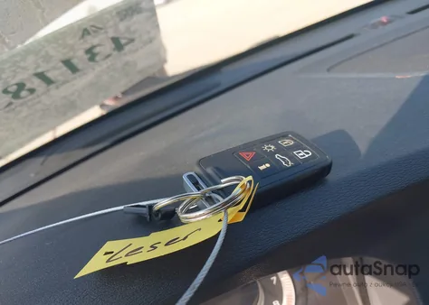 2011 Volvo S60 T6 z USA, uszkodzony, nr VIN YV1902FH1B2003085